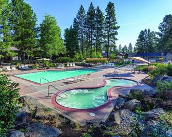 You Will Keep Coming Back For More! - Bend - Bể bơi