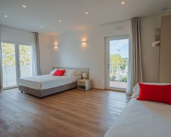 Garda Relais - Castelnuovo del Garda - Спальня