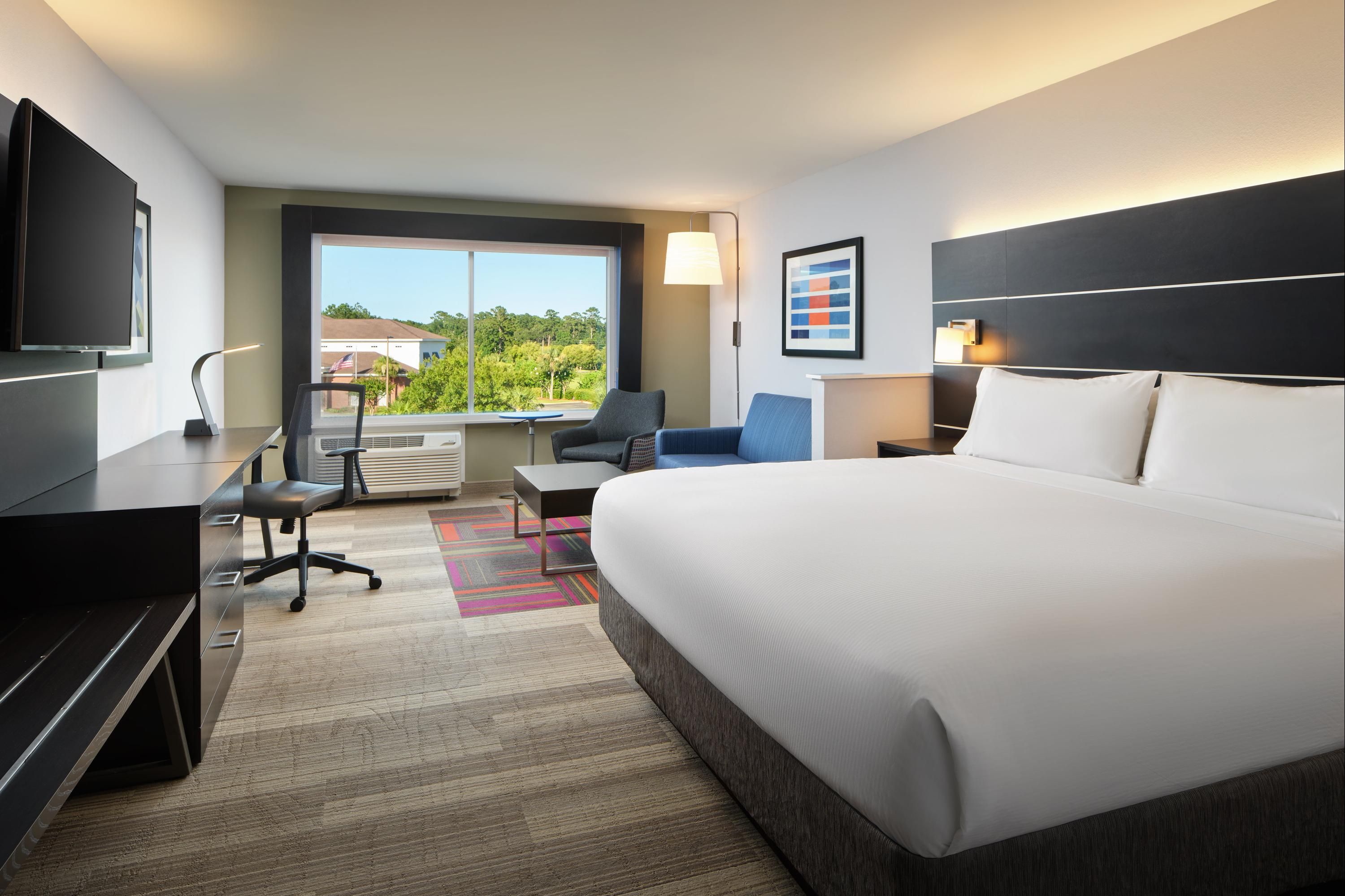 Holiday Inn Express & Suites Brunswick By IHG - ברנסוויק - חדר שינה