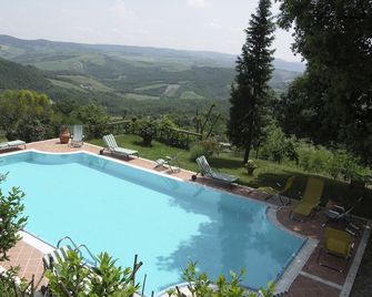 Fattoria La Palazzina - Radicofani - Piscina