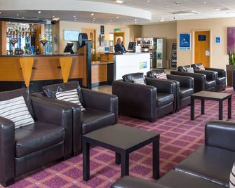 Holiday Inn Express Newcastle Gateshead By IHG - Newcastle upon Tyne - Σαλόνι