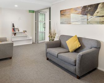 Aristotles North Shore - Auckland - Living room