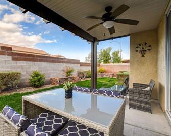 Close to Las Vegas Blvd- Great Location and Amenities! - Paradise - Restaurant