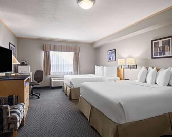 Travelodge by Wyndham Fort McMurray - Fort McMurray - Schlafzimmer