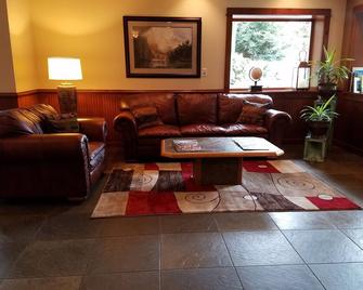 Redwood Hyperion Suites - Grants Pass - Lounge