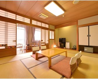 New Heartpia Onsen Hotel Nagashima - Kuwana - Bedroom