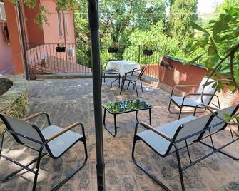 Podere San Filippo B&B-Apartment-Pet Friendly-Rent Bike and Bike Friendly - Bibbona - Patio