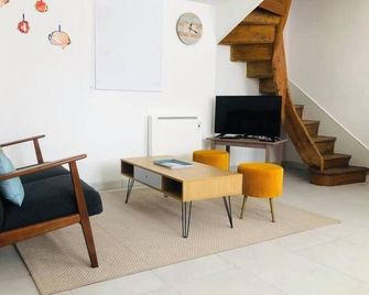 Maison de ville, 2ch, La Petite Aure - Bayeux - Wohnzimmer