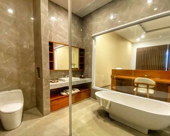 Sea La Vie Resort Nusa Penida - Nusa Penida - Badrum