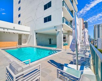 Prime location: Luxury Condo at brickell - Miami - Pool