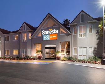 Sonesta ES Suites Huntington Beach Fountain Valley - Fountain Valley - Gebäude