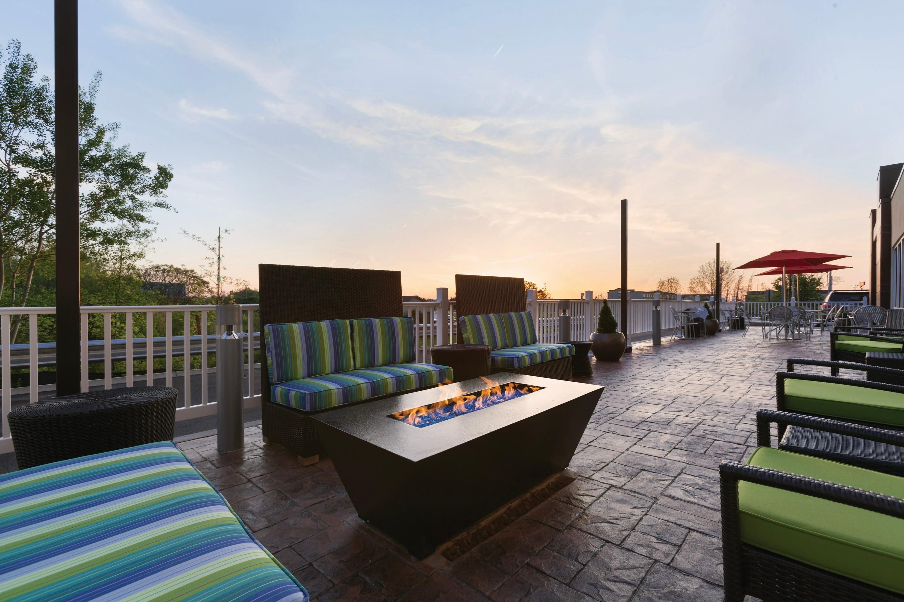 Home2 Suites by Hilton Erie - Erie - Balkong