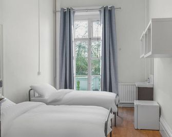 Holland House (Victoria) - London - Soverom