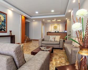 Hotel Santa Monica - Cuenca - Sala de estar