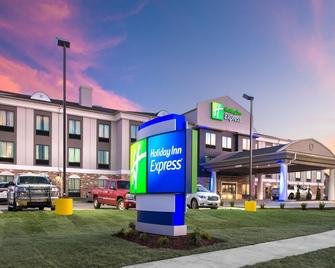 Holiday Inn Express Hutchinson - Hutchinson - Building