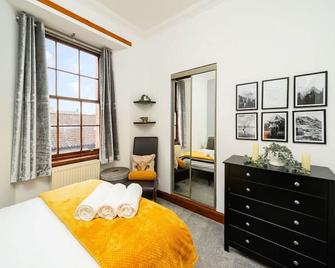 The Tollbooth - Clackmannan - Bedroom