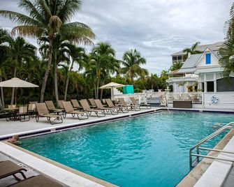 Olde Marco Island Inn and Suites - Marco Island - Piscina