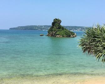 Kourijima Kanau - Nakijin - Strand