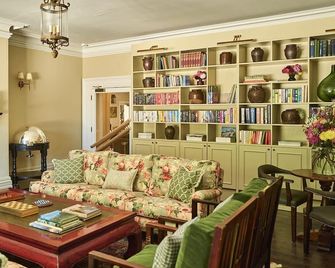 The Maltings - Holt - Lounge