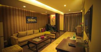 The Central Park Hotel - Gwalior - Sala de estar