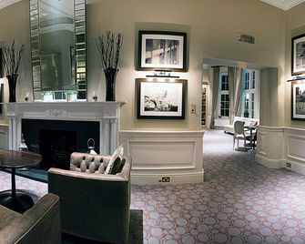 De Vere Cranage Estate - Crewe - Lobby