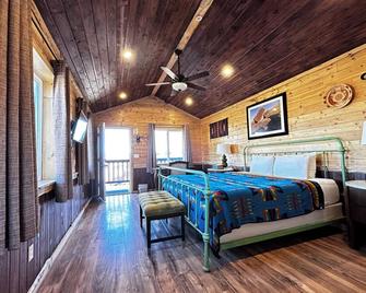 The Rim Rock Inn - Torrey - Schlafzimmer
