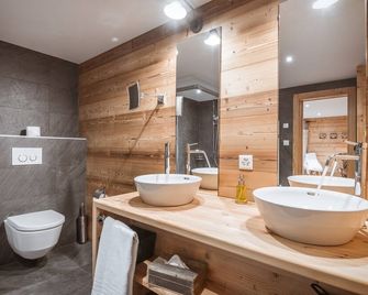 Lifestyle Rooms & Suites by Beau-Séjour - Champéry - Bathroom