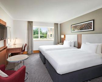 DoubleTree by Hilton Coventry - Coventry - Bedroom