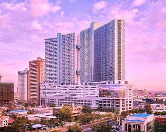 The Bridge Club - Phnom Penh - Building