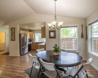 Central Location for Flathead Valley Adventures! - Kalispell - Comedor