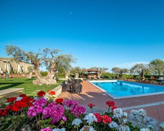 Torre Don Virgilio Country Hotel - Modica - Pool