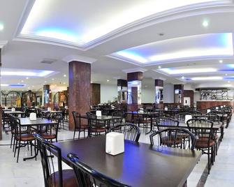 Kleopatra Sunlight Hotel - אלניה - מסעדה