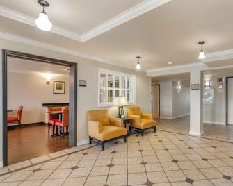 Extended Stay America Select Suites - Chicago - Lombard - Oakbrook - Lombard - Lobby