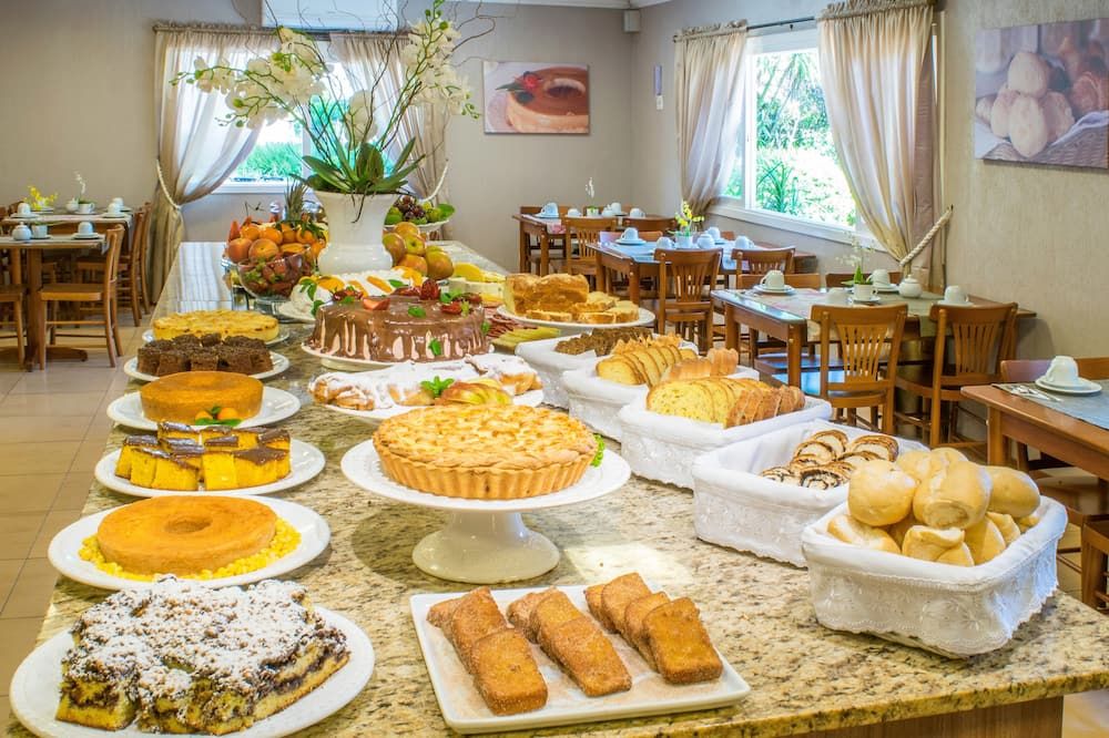 Hotel Fioreze Quero Quero - Gramado - Buffet
