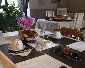 Family Guest House 2 - Villeneuve-de-Rivière