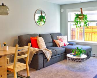 Zen Mountaire retreat, 1 bedroom, 1 bath, private parking - Victoria - Salon