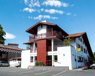 Logis Hotel Ur-Hegian - Ainhoa - Edificio