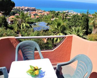 Hotel Marchese d'Altavilla - Drapia - Balcony