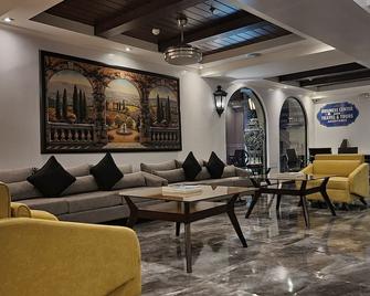 Royal Bellagio Hotel - Manila - Lounge