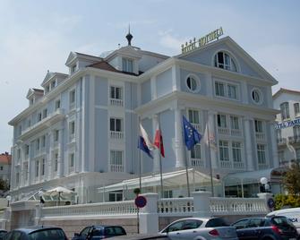 Hotel Hoyuela - Santander - Edificio