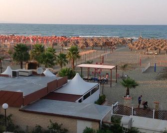 Le Nereidi B&B - Margherita di Savoia - Playa