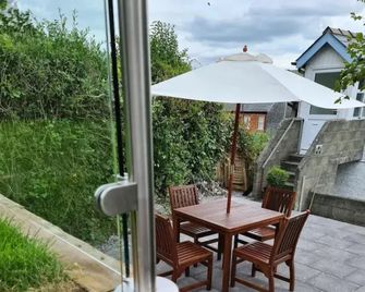 Ty Morgan's Apartments - Rhayader - Balcony