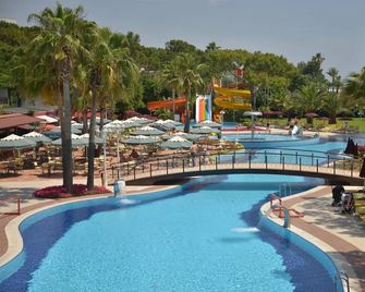 Club Boran Mare Beach - Goynuk - Uima-allas