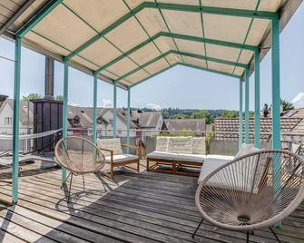 Atemberaubendes Apartment mit Dachterrasse - Winterthur - Balkon
