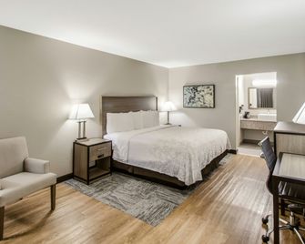 Travelodge Hotel by Wyndham Vancouver Airport - Richmond - Bedroom