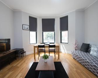 Westciti Croydon Serviced Apartments - Croydon - Salon