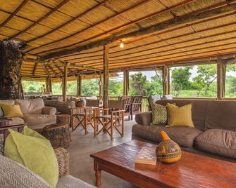 Shindzela Tented Camp - Ngala - Sala de estar