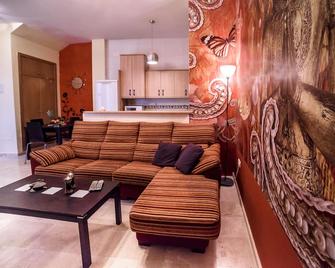 Sea & Wave Peña Apartament - Málaga - Living room