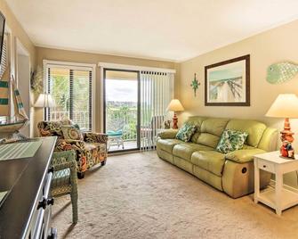 Ocean Views and 3 Pools Hilton Head Resort Condo - Hilton Head Island