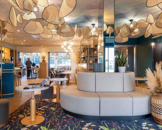 Ibis Budget Pontivy - Pontivy - Lounge